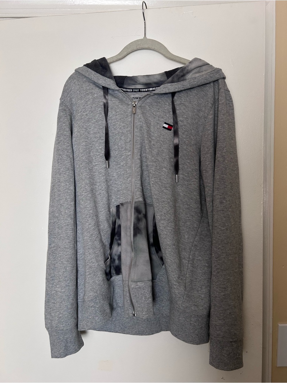 Tommy Hilfiger Gray Zip-Up Hoodie with Tiedye Elements
